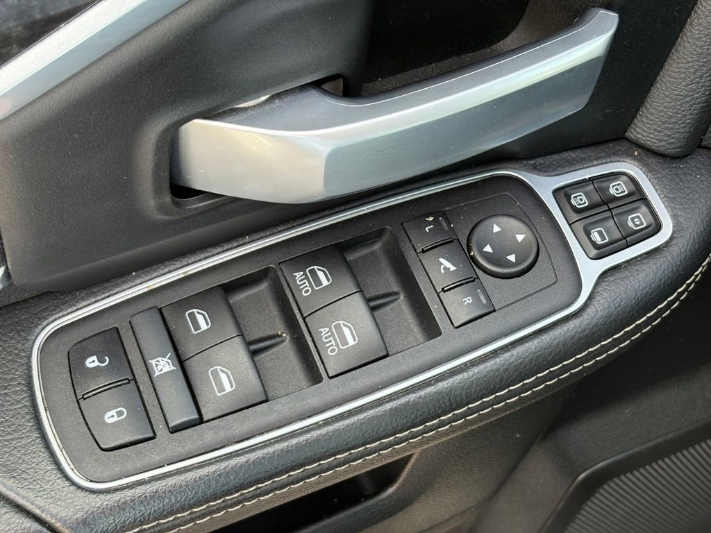 Used 2024 RAM 3500 Big Horn image 21