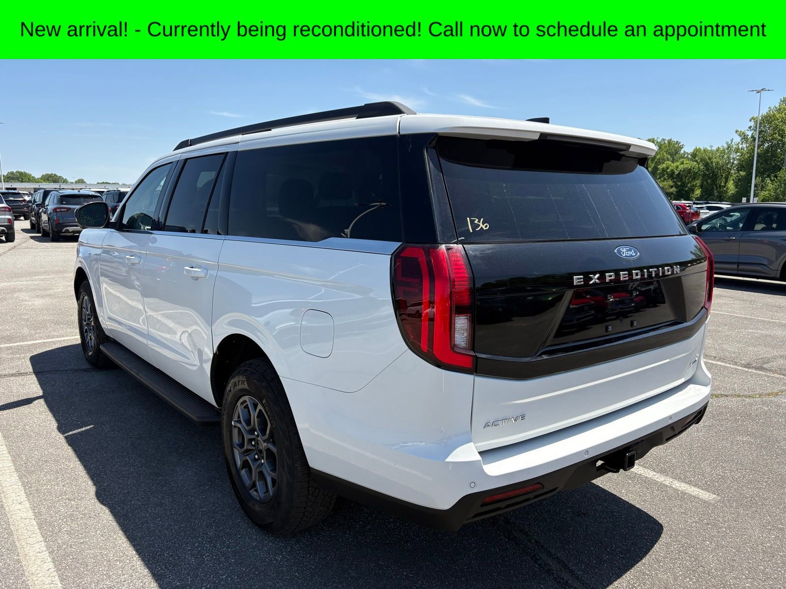 Used 2025 Ford Expedition Max Active AWD/4WD image 5