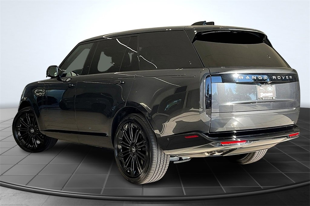 New 2025 Land Rover Range Rover Long Wheelbase SE image 3