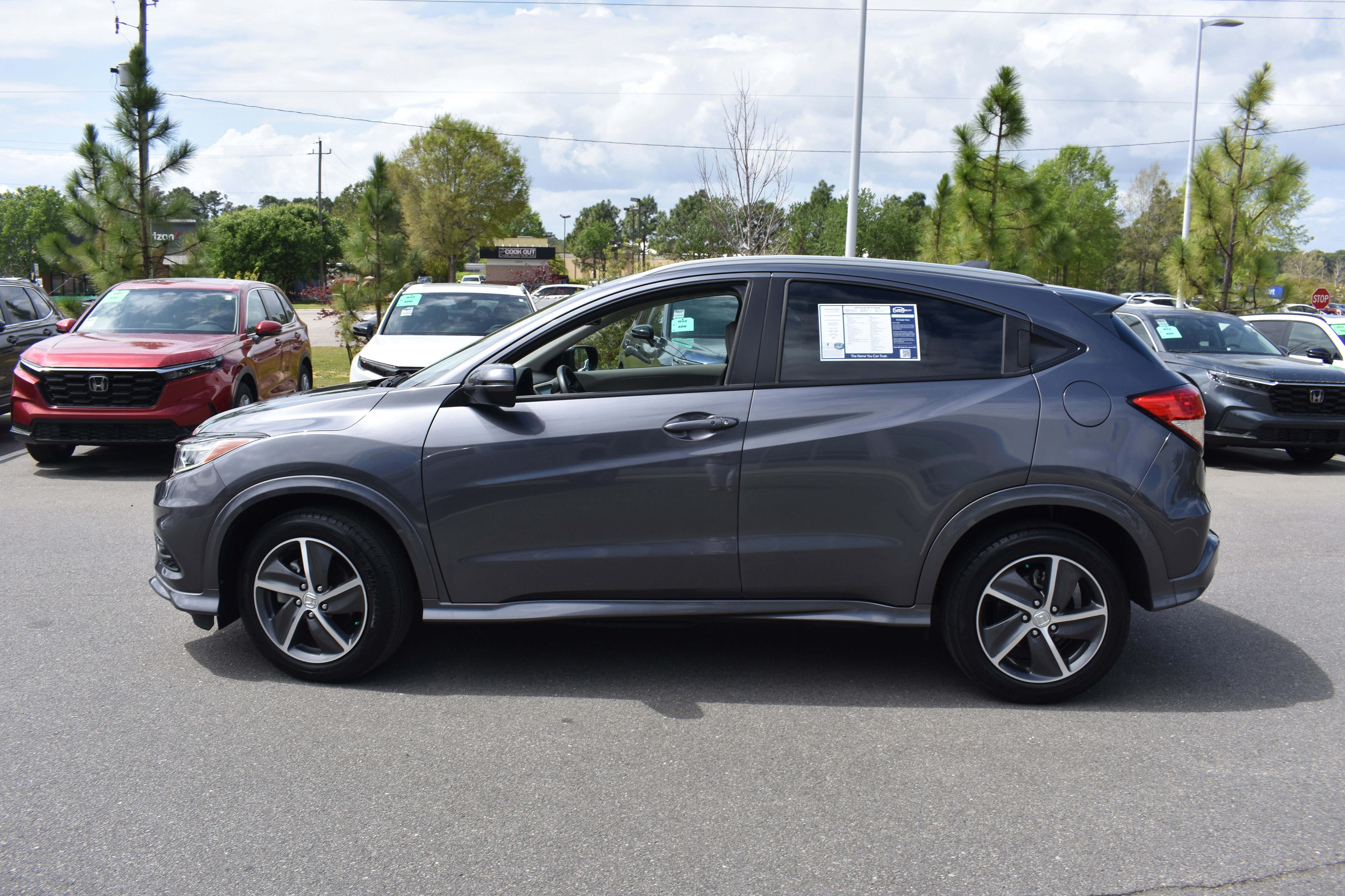 Used 2019 Honda HR-V Touring image 6