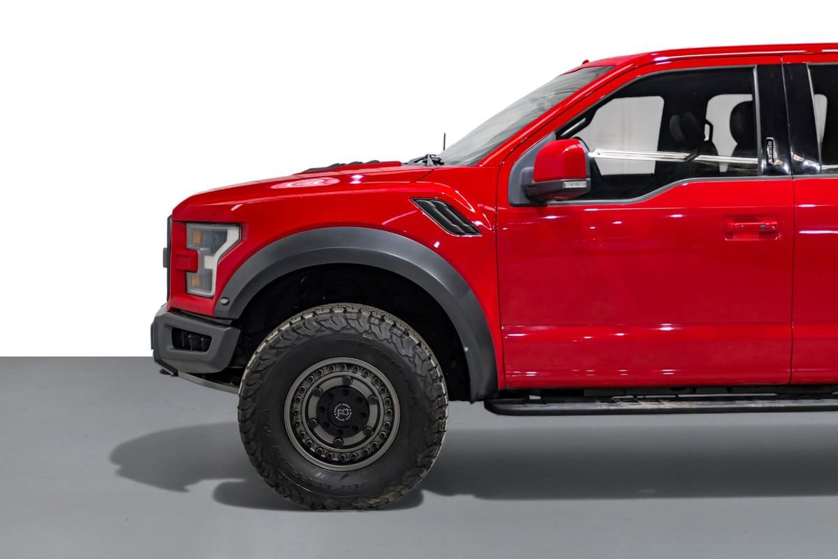 Used 2019 Ford F150 Raptor w/ Equipment Group 802A Luxury image 10