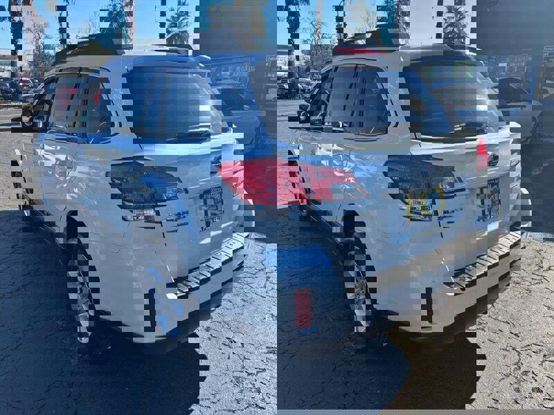 Used 2014 Subaru Outback 2.5i image 4