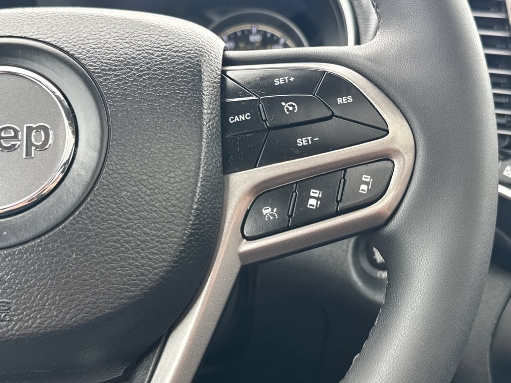 Used 2022 Jeep Cherokee Limited AWD/4WD image 19