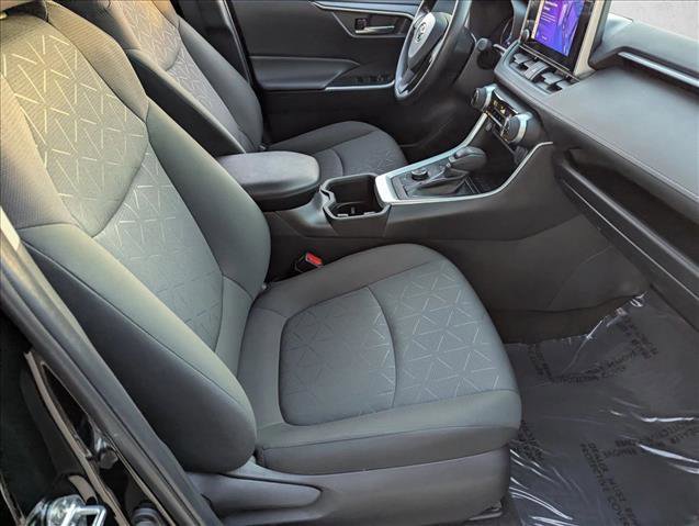 Certified 2024 Toyota RAV4 Hybrid Woodland image 19