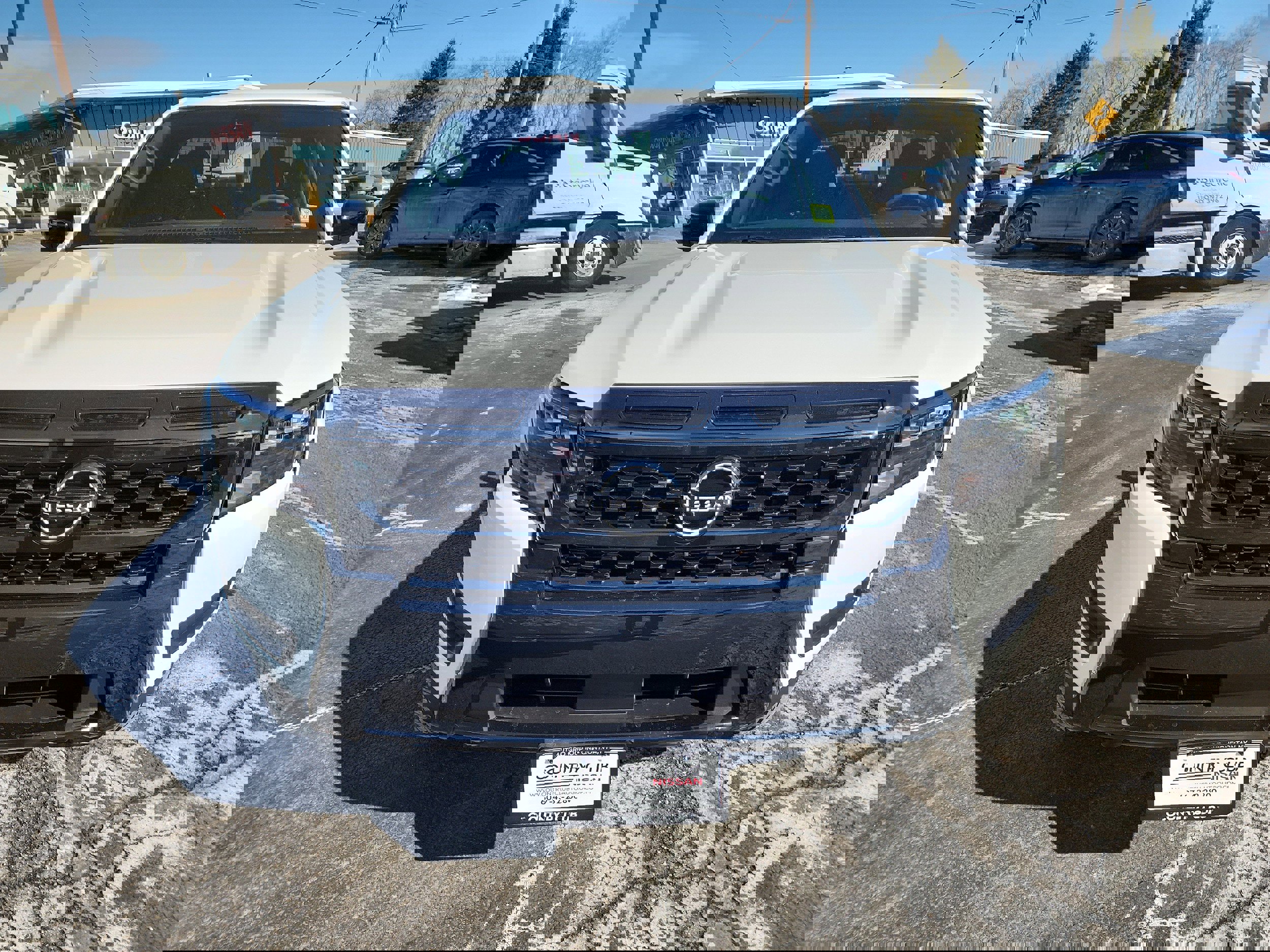 New 2026 Nissan Frontier SV image 3