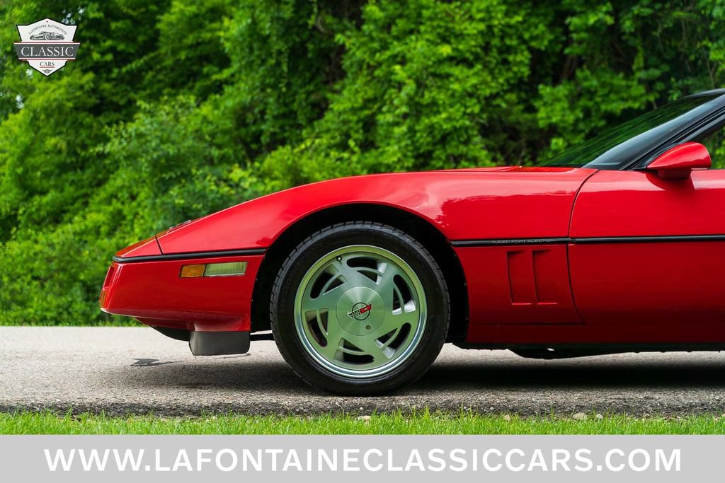Used 1988 Chevrolet Corvette Convertible RWD image 30