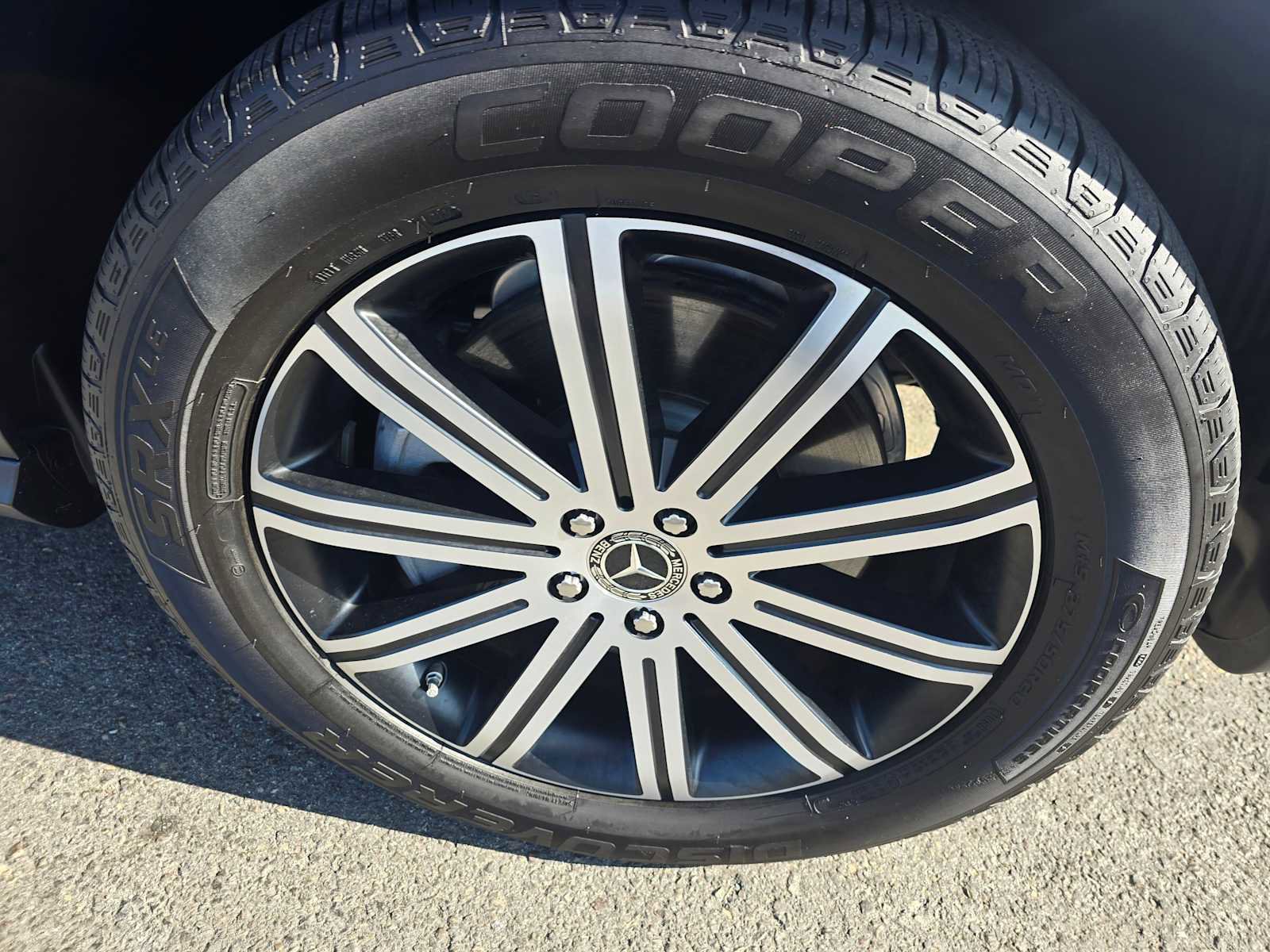 Certified 2025 Mercedes-Benz GLE 450 4MATIC image 9