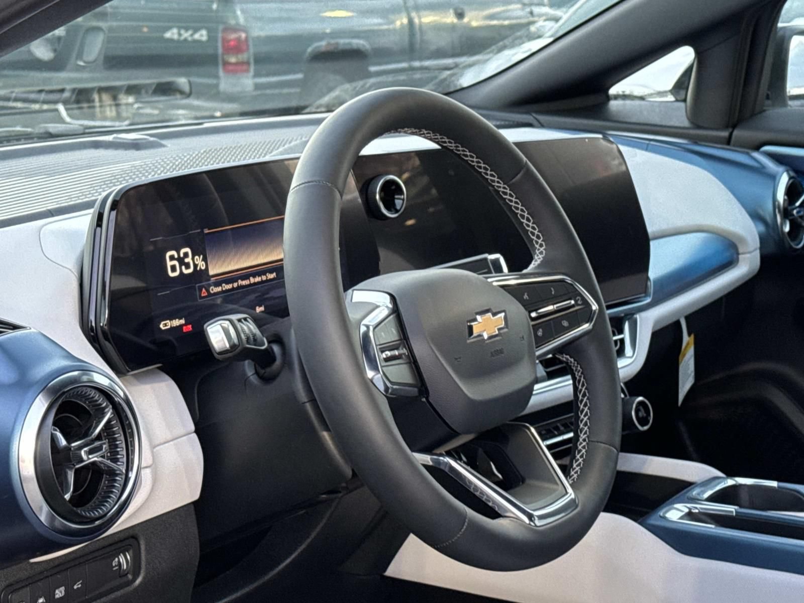 New 2026 Chevrolet Equinox EV LT AWD/4WD image 8