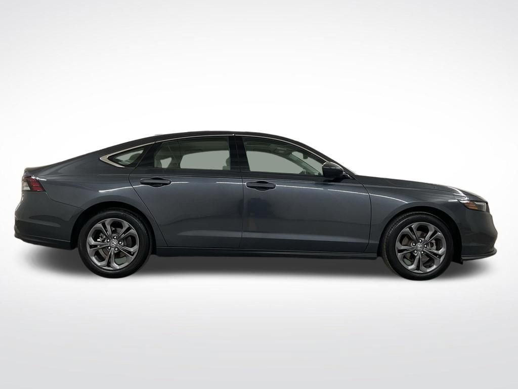 Certified 2023 Honda Accord EX image 31