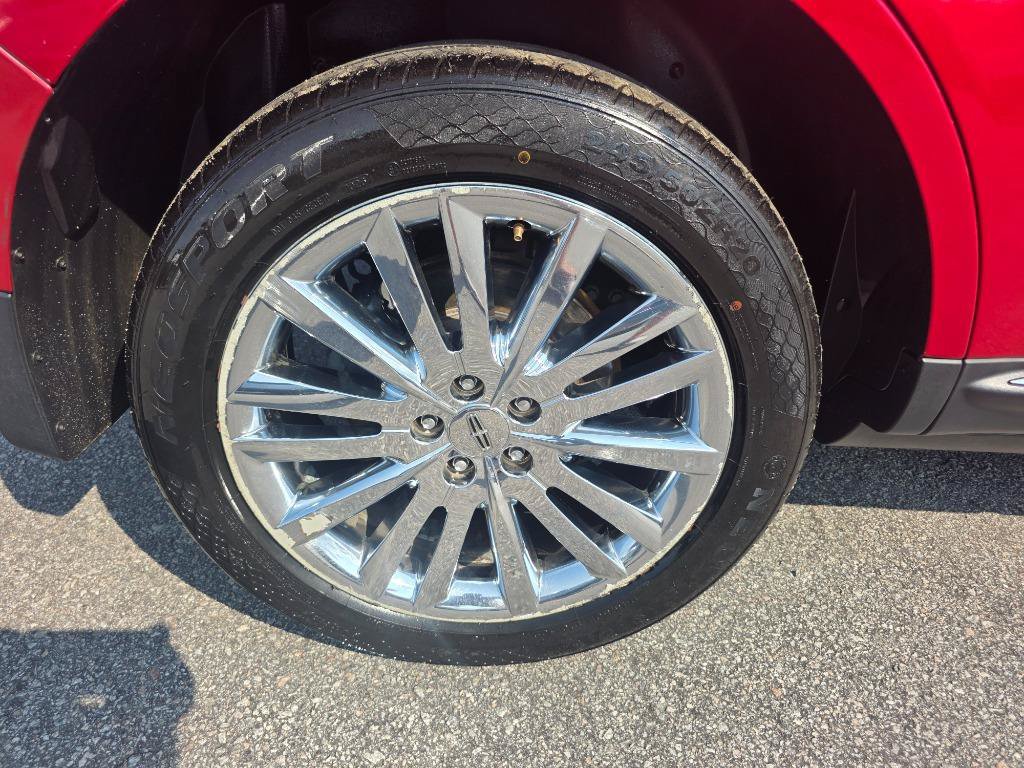 Used 2012 Lincoln MKX FWD image 20