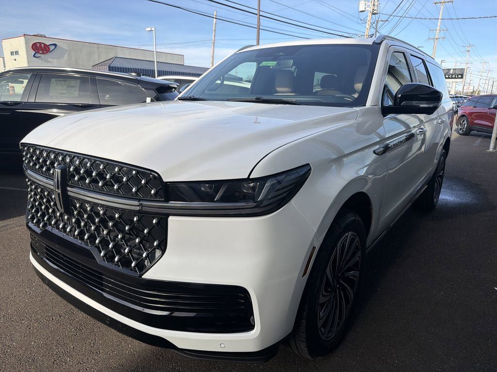 New 2025 Lincoln Navigator L Black Label image 2