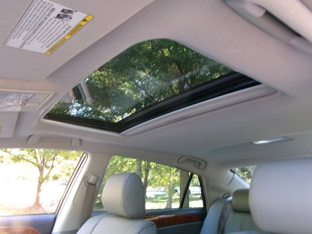 Used 2006 Toyota Avalon Limited image 45