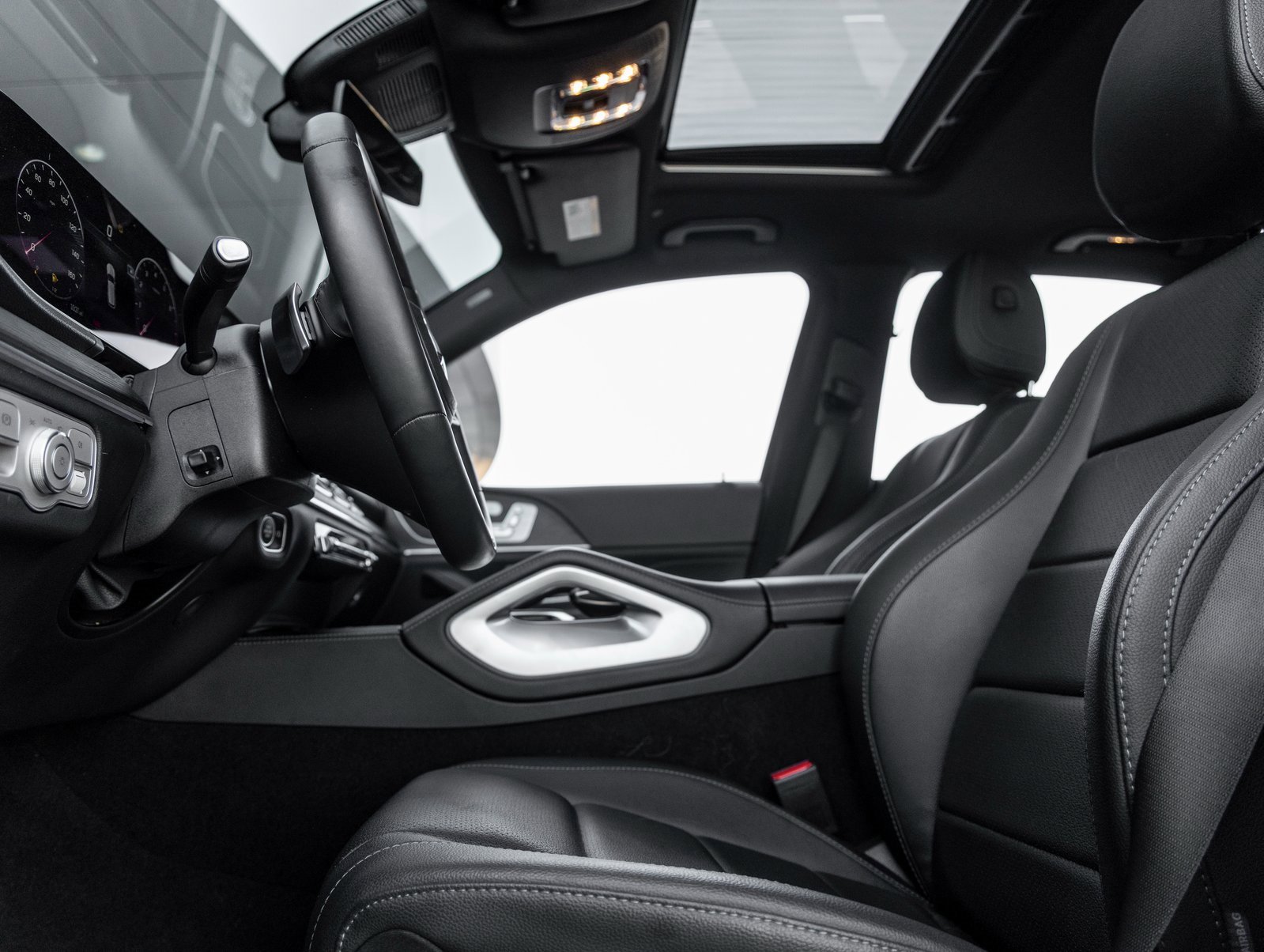 Used 2024 Mercedes-Benz GLE 450 4MATIC w/ AMG Line Exterior image 21