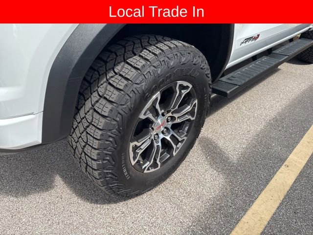 Used 2024 GMC Canyon AT4 w/ Canyon Safety Plus Package AWD/4WD image 4
