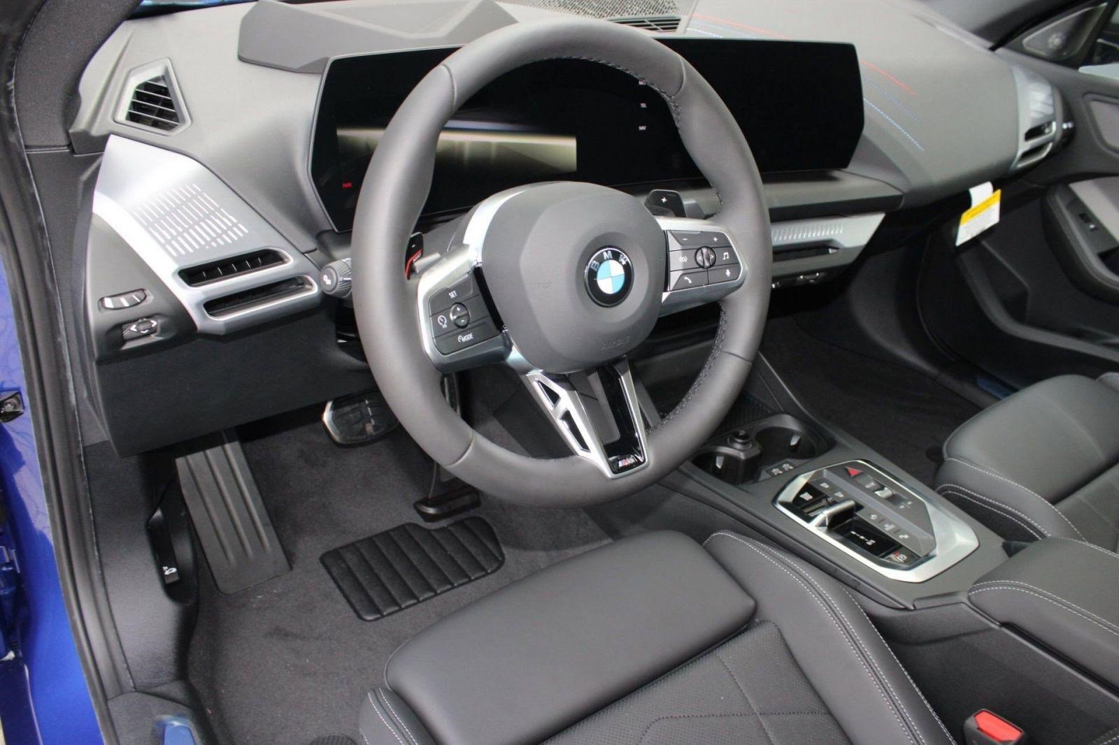 Used 2026 BMW 228i xDrive w/ Technology Package AWD/4WD image 4