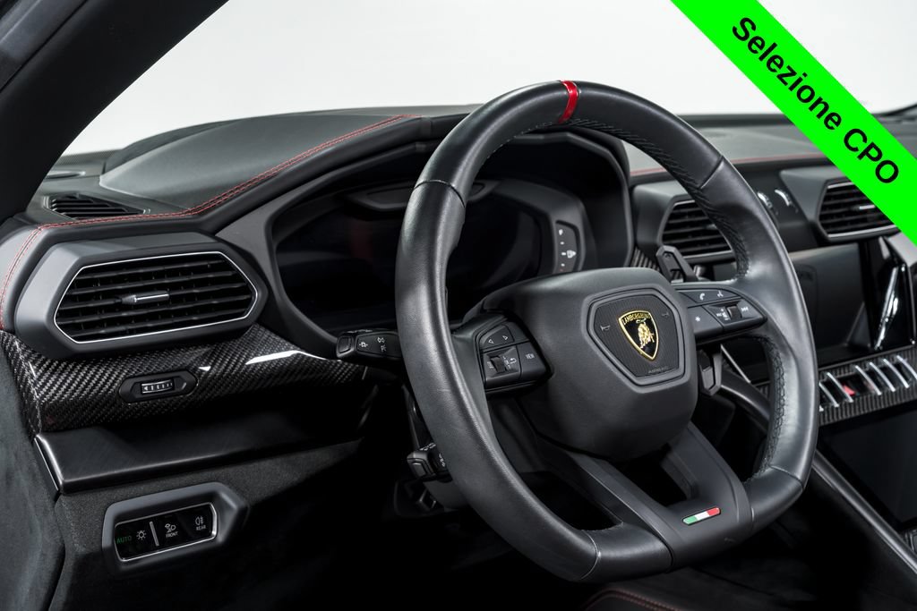 Used 2023 Lamborghini Urus Performante AWD/4WD image 14
