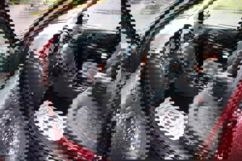 Used 2000 Chrysler LHS image 5