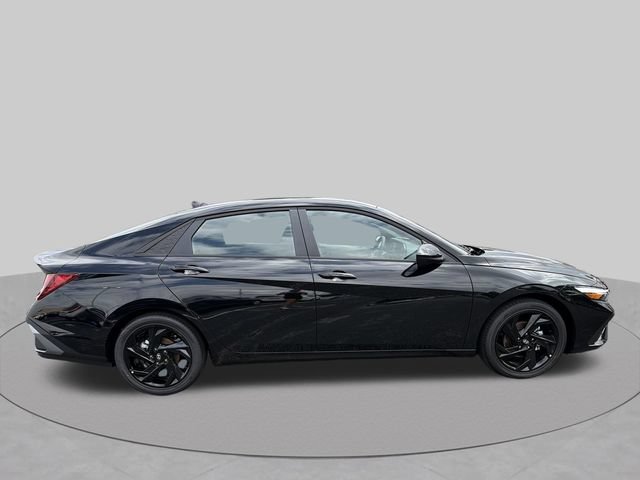 New 2026 Hyundai Elantra SEL Sport FWD image 37