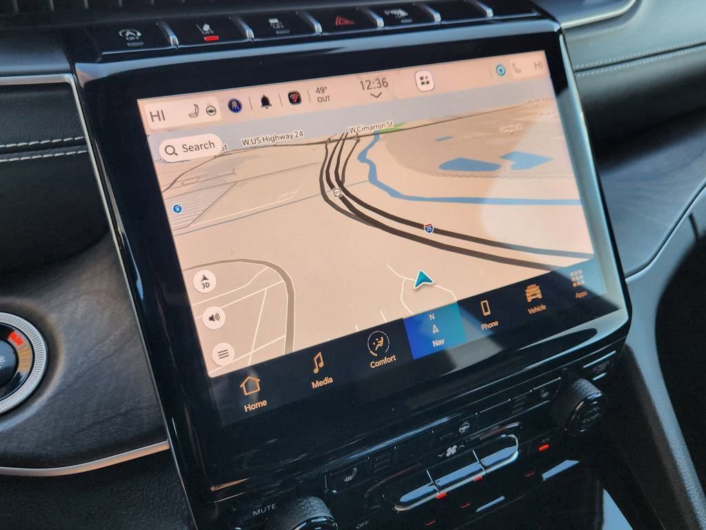 Used 2024 Jeep Grand Cherokee Limited image 7