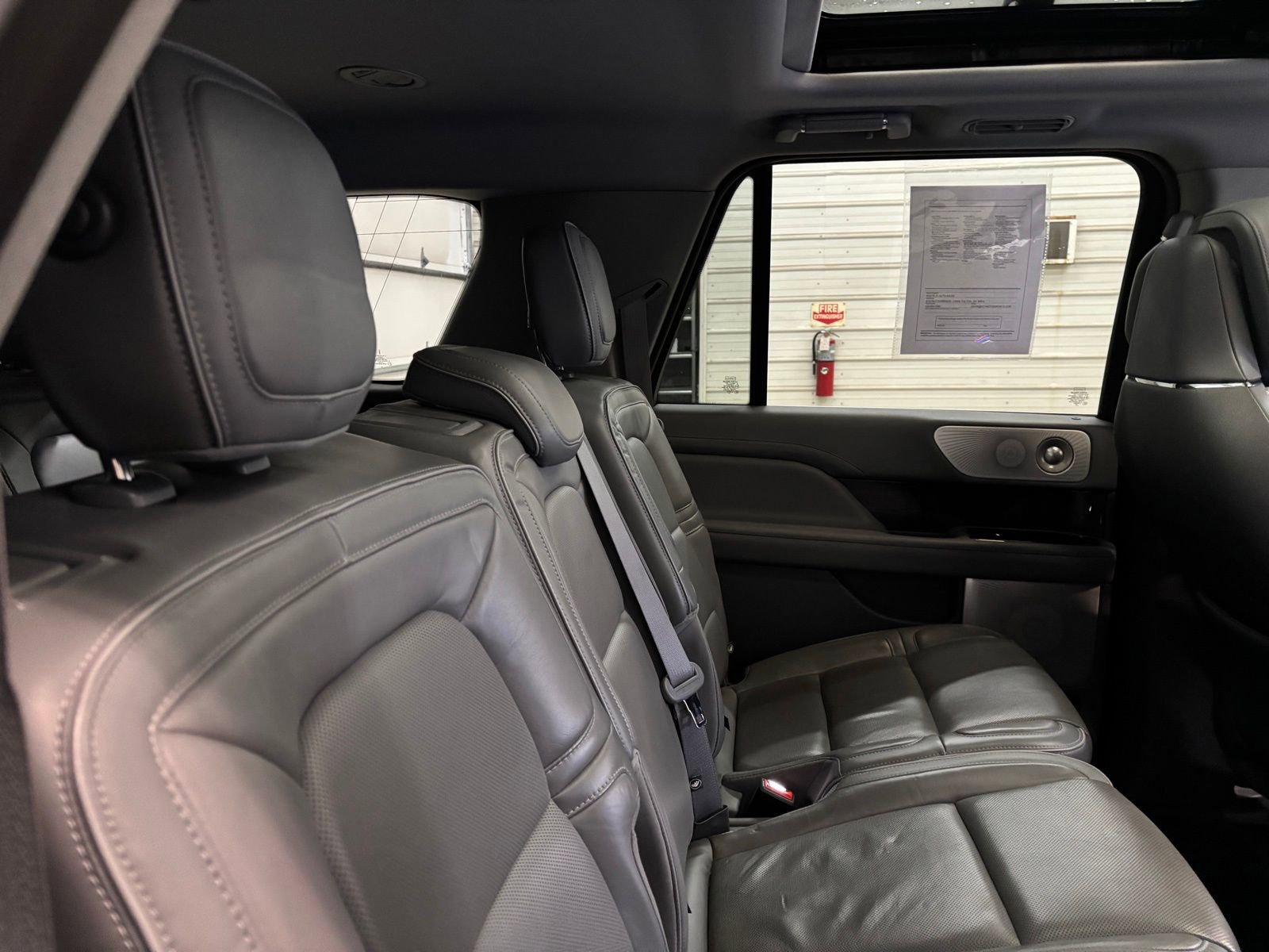 Used 2019 Lincoln Navigator L Reserve image 35