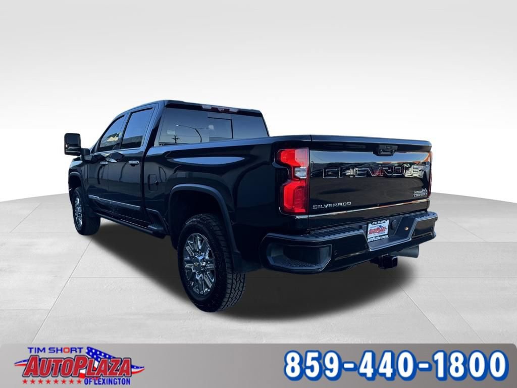 Used 2024 Chevrolet Silverado 2500 High Country w/ High Country Premium Package image 3