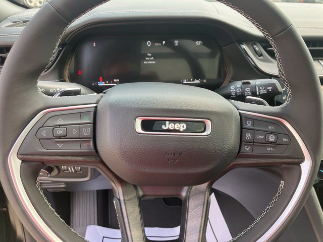 New 2026 Jeep Grand Cherokee Limited AWD/4WD image 16