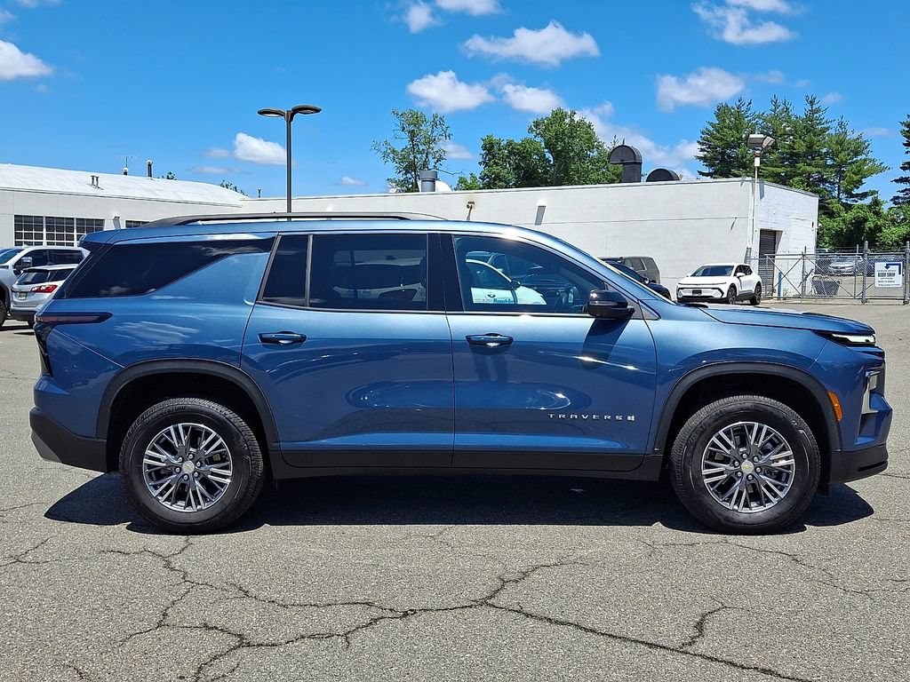 Certified 2025 Chevrolet Traverse LT AWD/4WD image 7