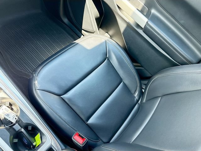 Used 2021 Ford Explorer XLT w/ Equipment Group 202A AWD/4WD image 26