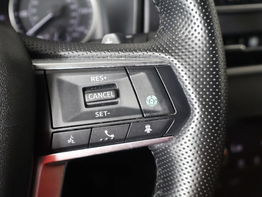 Used 2024 Mitsubishi Outlander SE Black Edition FWD image 42