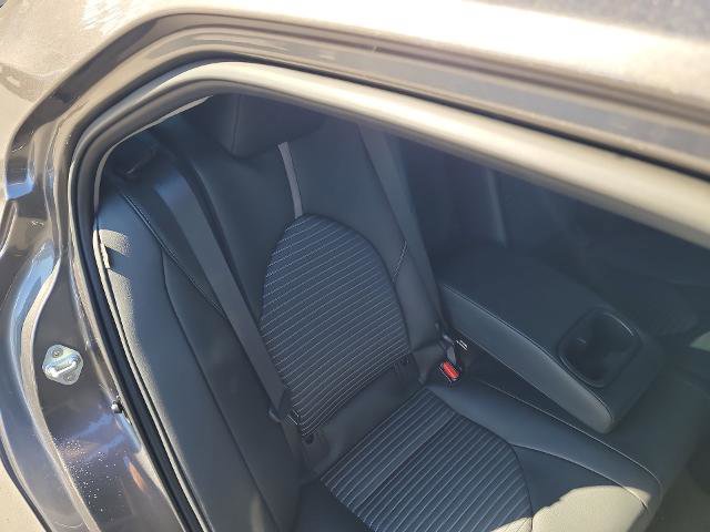 Used 2023 Toyota Camry SE image 23