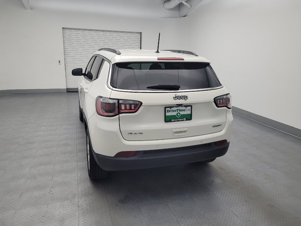 Used 2018 Jeep Compass Latitude w/ Safe & Security Group AWD/4WD image 6