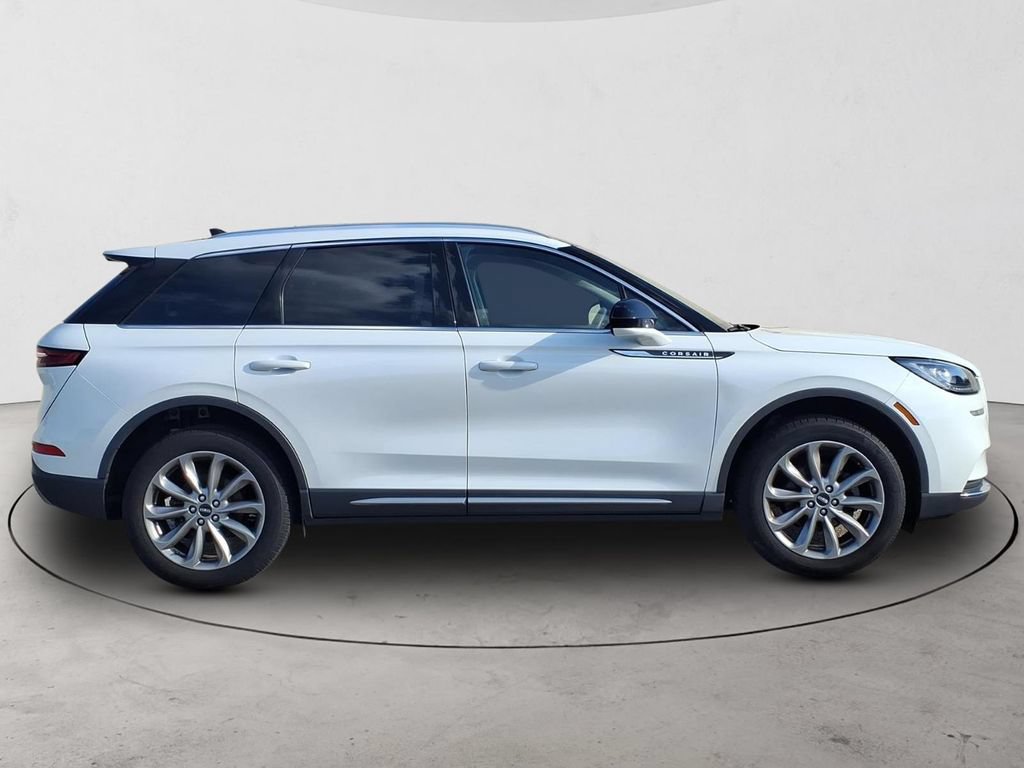 Used 2022 Lincoln Corsair AWD w/ Premium Package image 5