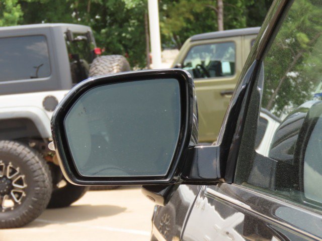 Used 2022 Lincoln Navigator Black Label AWD/4WD image 17