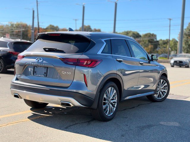 Used 2025 INFINITI QX50 Luxe AWD/4WD image 7