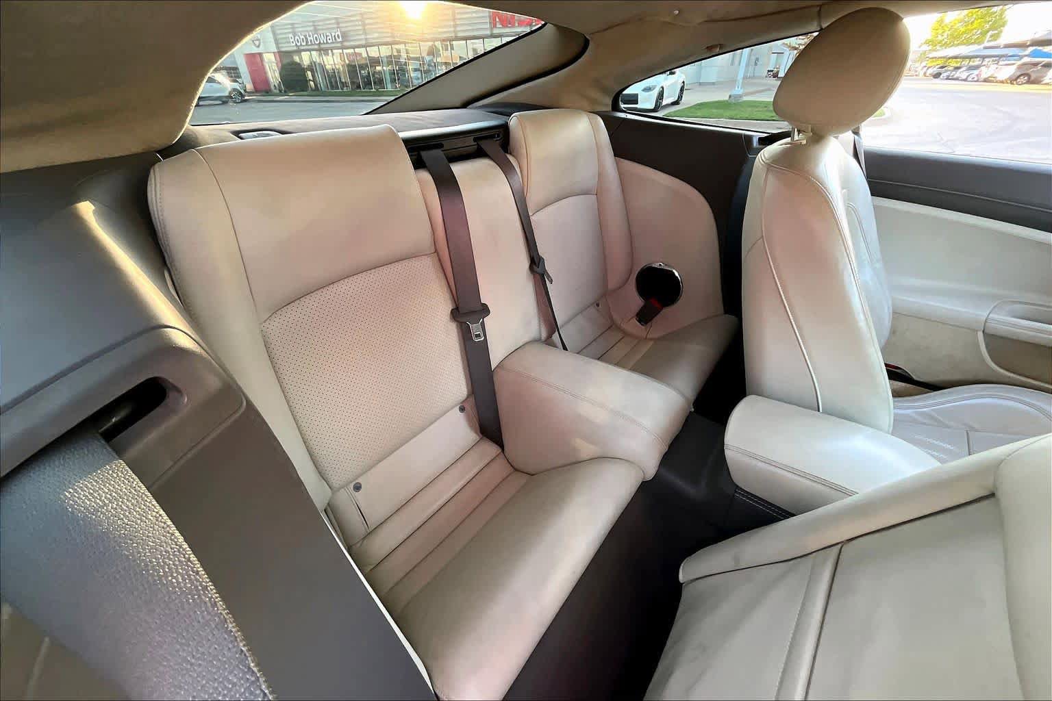 Used 2011 Jaguar XKR R RWD image 18