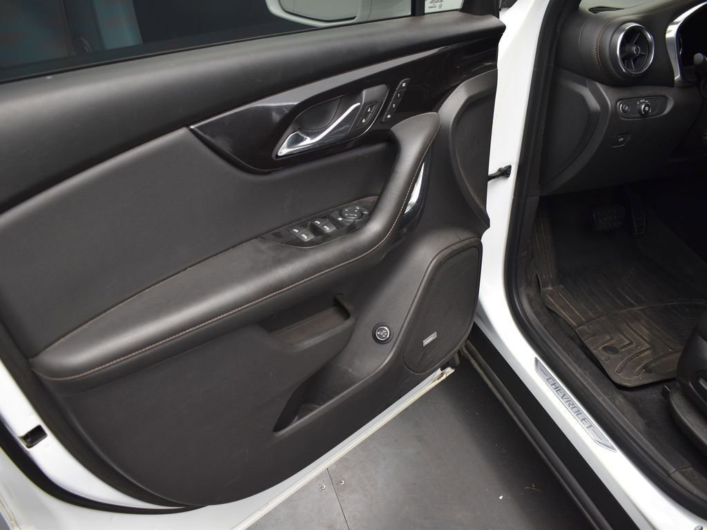 Used 2019 Chevrolet Blazer Premier w/ Driver Confidence II Package image 11