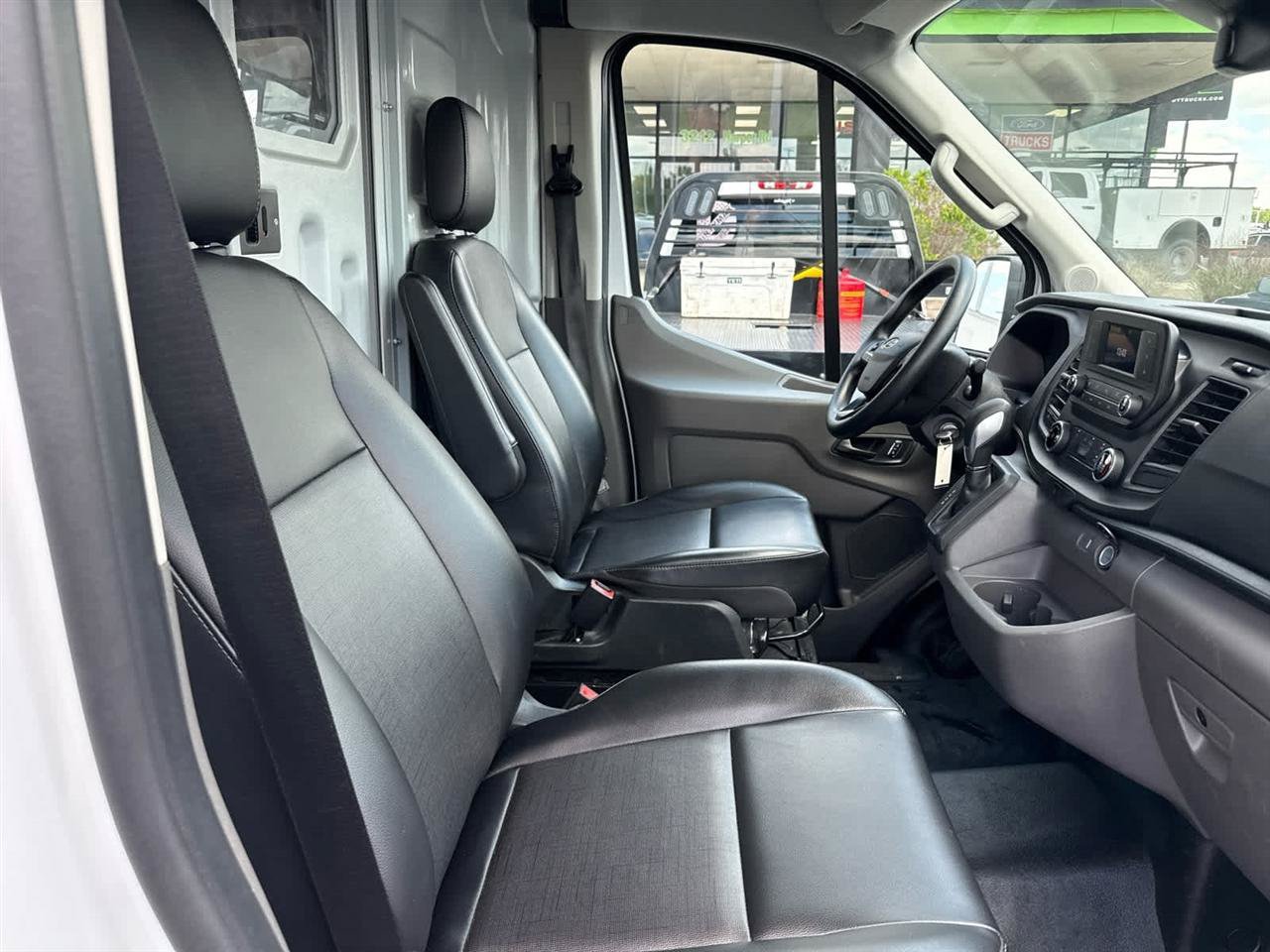 Used 2025 Ford Transit 250 148 High Roof Extended w/ Load Area Protection Package RWD image 18