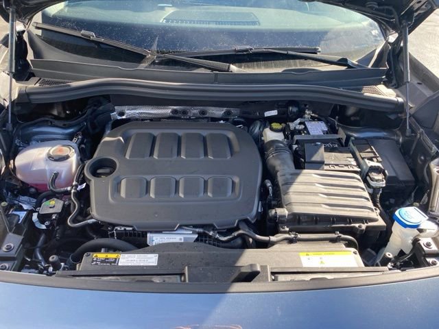 New 2025 Volkswagen Tiguan SE image 65