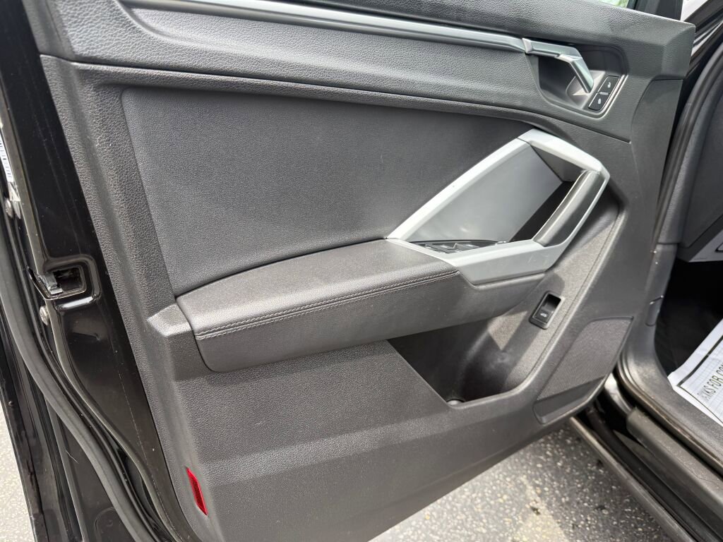 Used 2020 Audi Q3 2.0T Premium Plus image 7