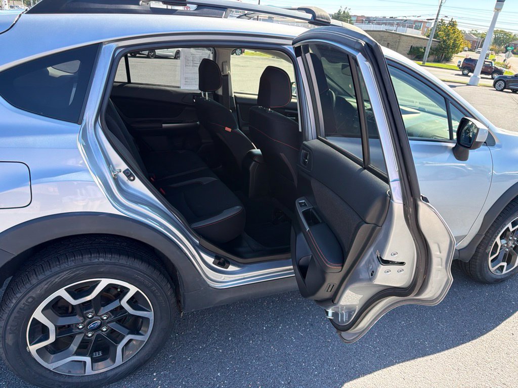 Used 2017 Subaru Crosstrek 2.0i Premium AWD/4WD image 18