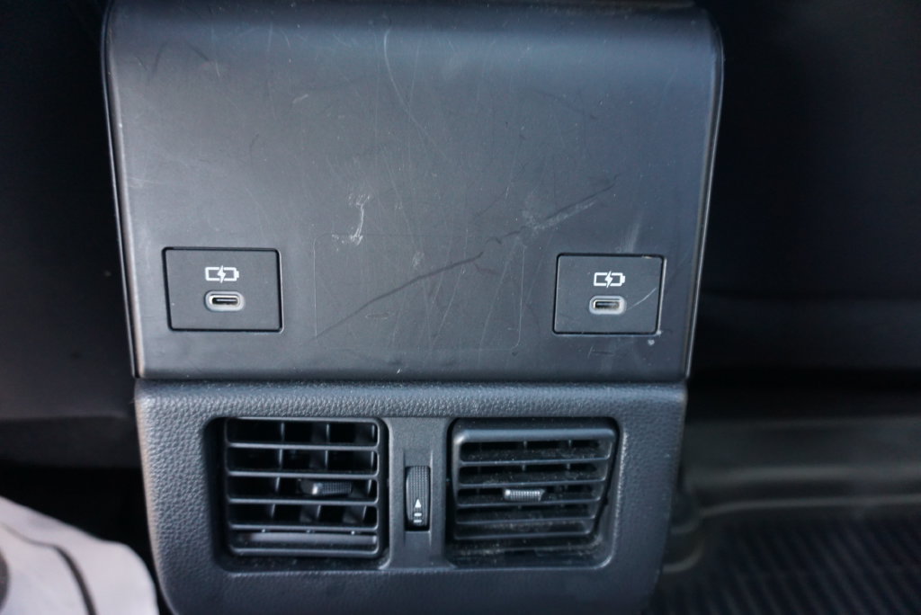 Used 2024 Toyota bZ4X FWD image 13