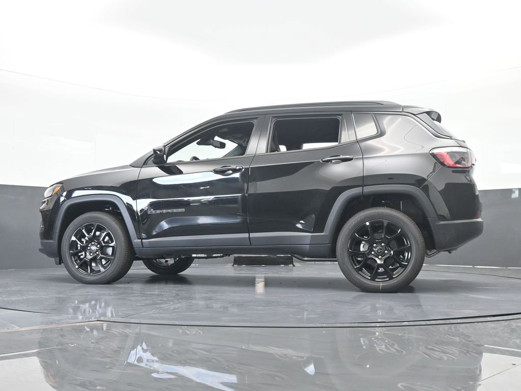Used 2026 Jeep Compass Latitude AWD/4WD image 49