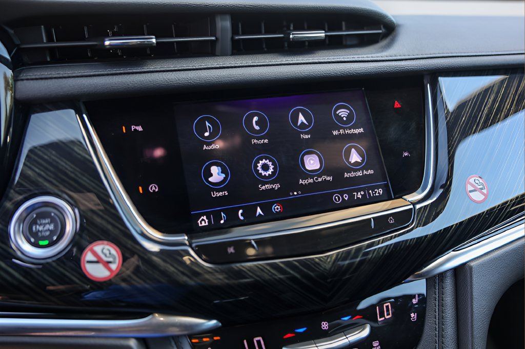 Certified 2025 Cadillac XT6 Premium Luxury FWD image 16