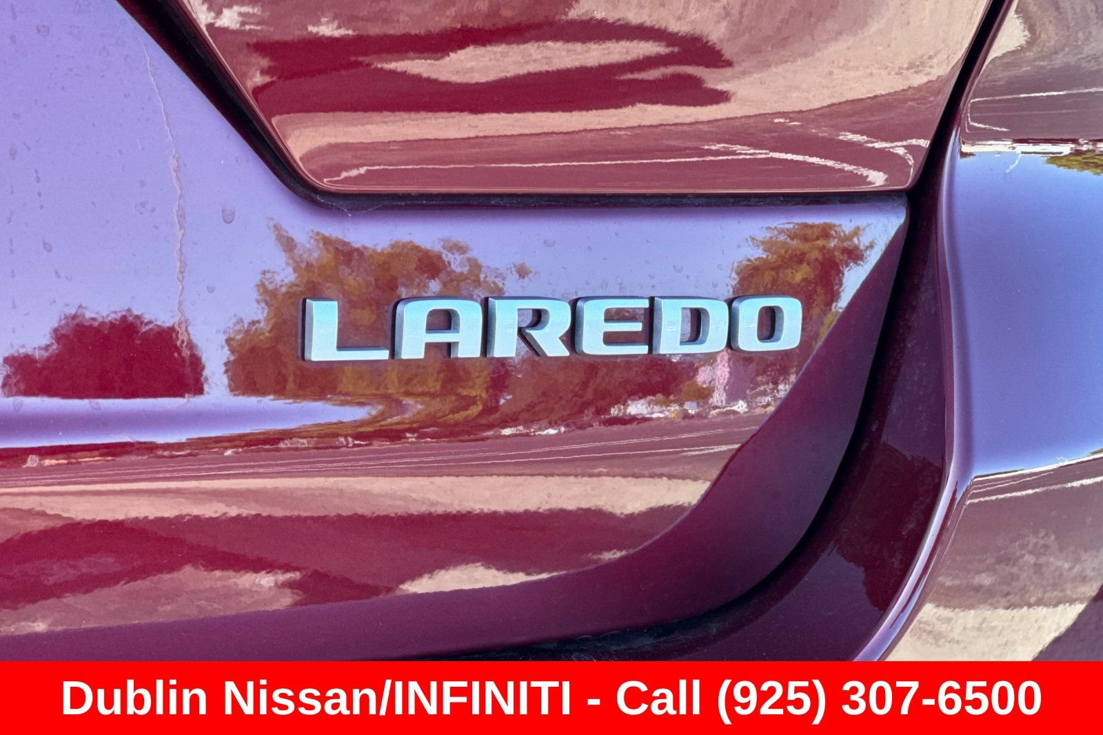 Used 2025 Jeep Grand Cherokee Laredo X w/ Luxury Tech Group I RWD image 52