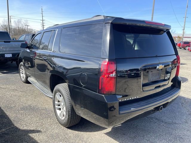 Used 2017 Chevrolet Suburban LT image 9