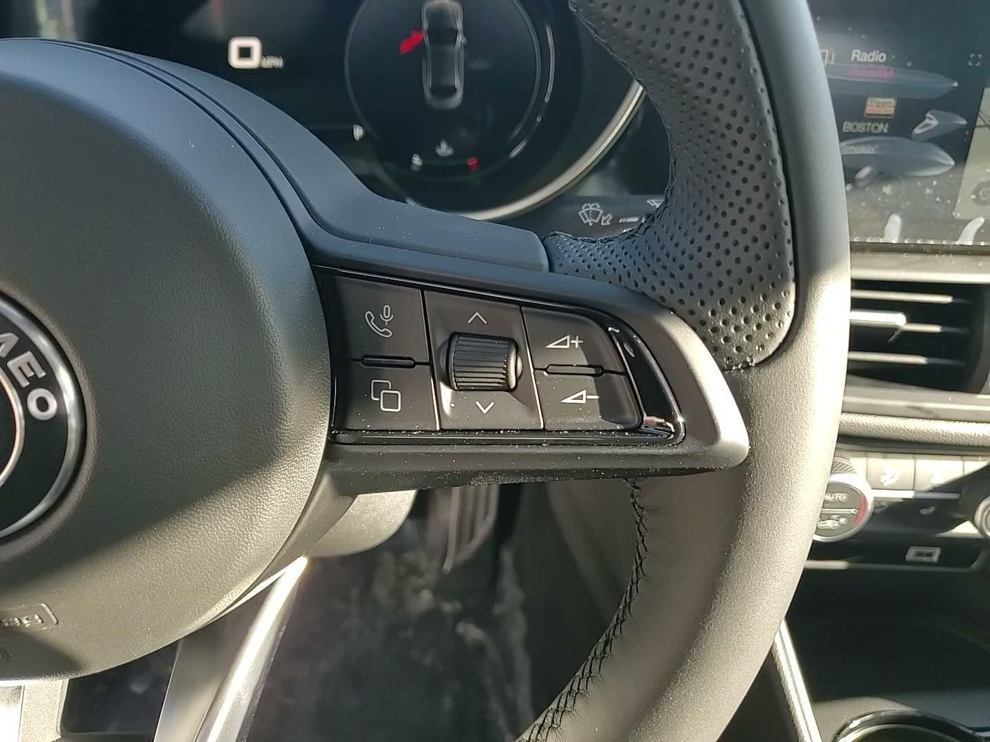 New 2026 Alfa Romeo Giulia AWD image 30