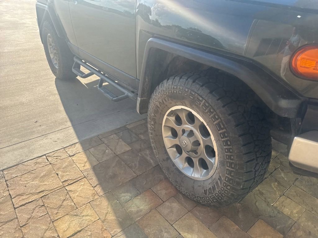 Used 2012 Toyota FJ Cruiser 4WD w/ Convenience Pkg image 5