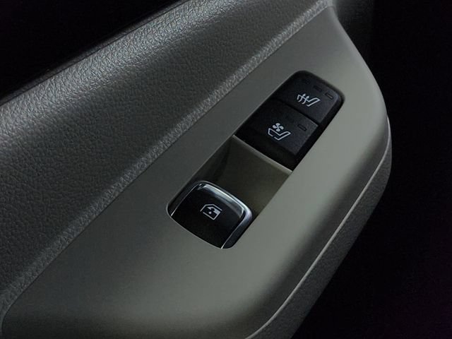 Certified 2025 Kia Carnival SX Prestige FWD image 23