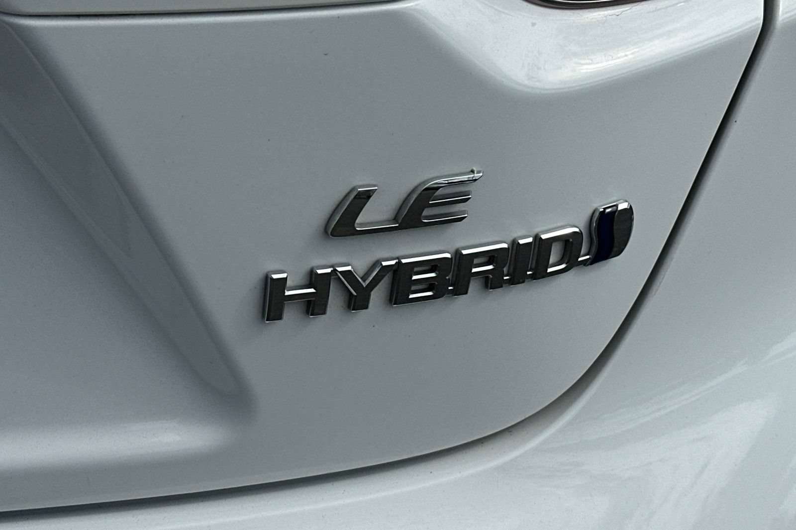 Used 2024 Toyota Corolla LE w/ LE Convenience Package FWD image 26
