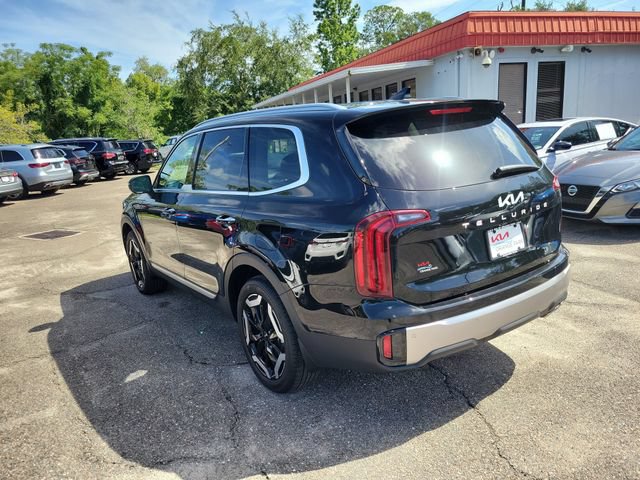 Used 2025 Kia Telluride S FWD image 3